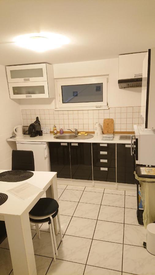 2-Zimmerwohnung Berlino Esterno foto