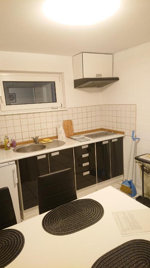 2-Zimmerwohnung Berlino Esterno foto