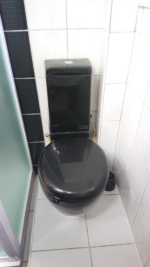 2-Zimmerwohnung Berlino Esterno foto