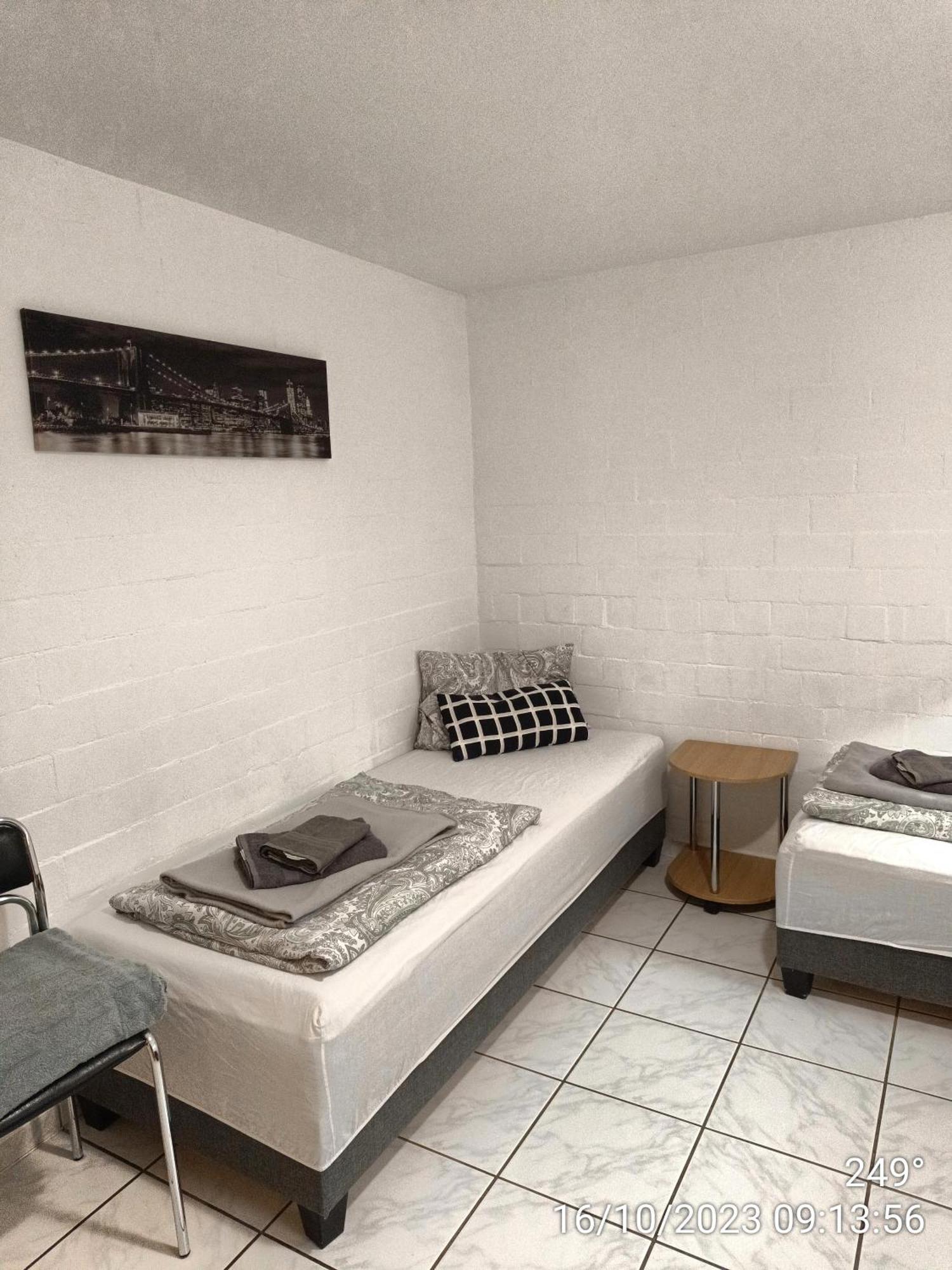 2-Zimmerwohnung Berlino Esterno foto